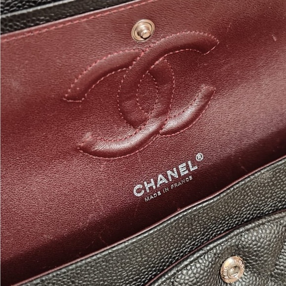 Chanel Black and Burgundy Leather Shoulder Bag - Picture 8 of 13